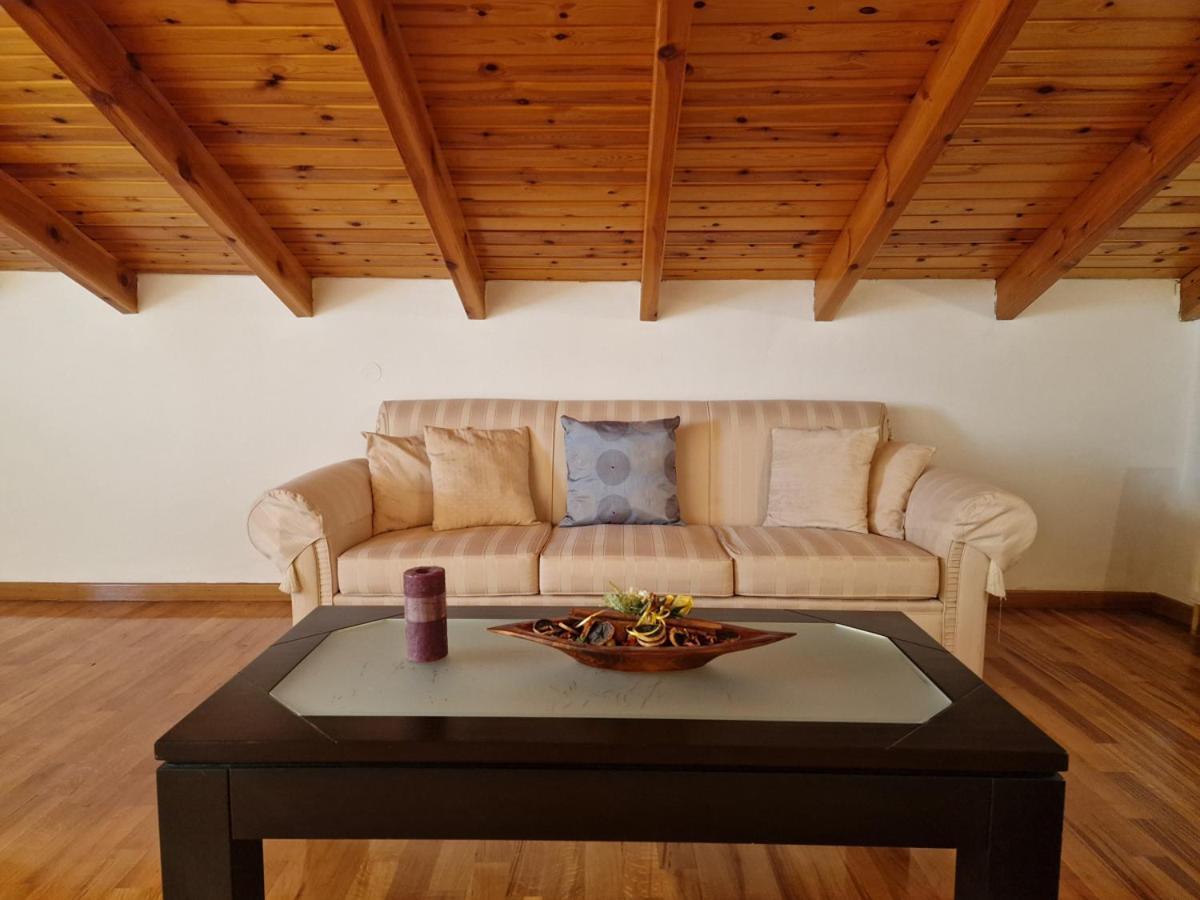 Villa Liana : Luxury Villa With Fantastic Sea View, Near Airport Pórto Ráfti Buitenkant foto